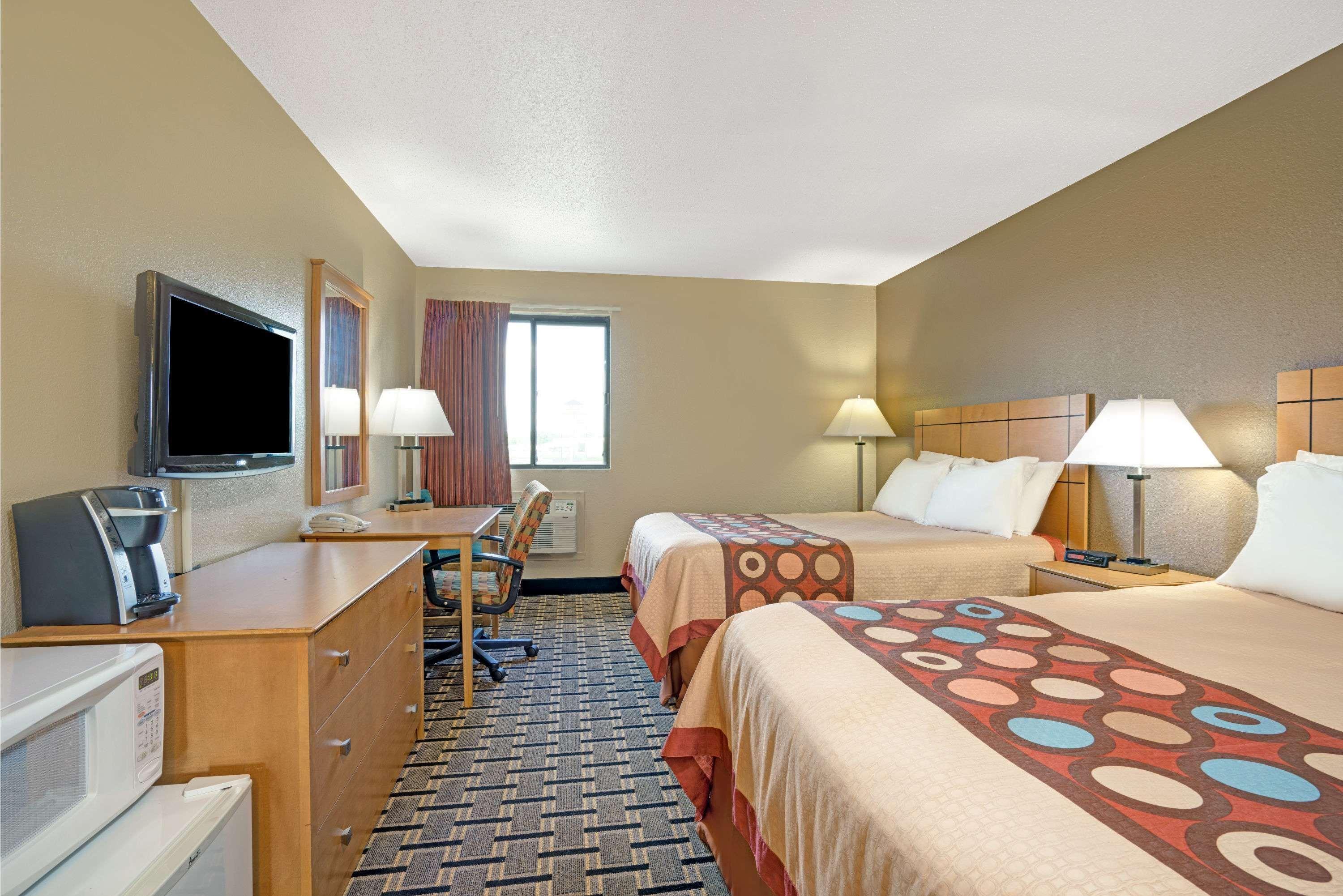 Super 8 By Wyndham Melrose Ξενοδοχείο Εξωτερικό φωτογραφία