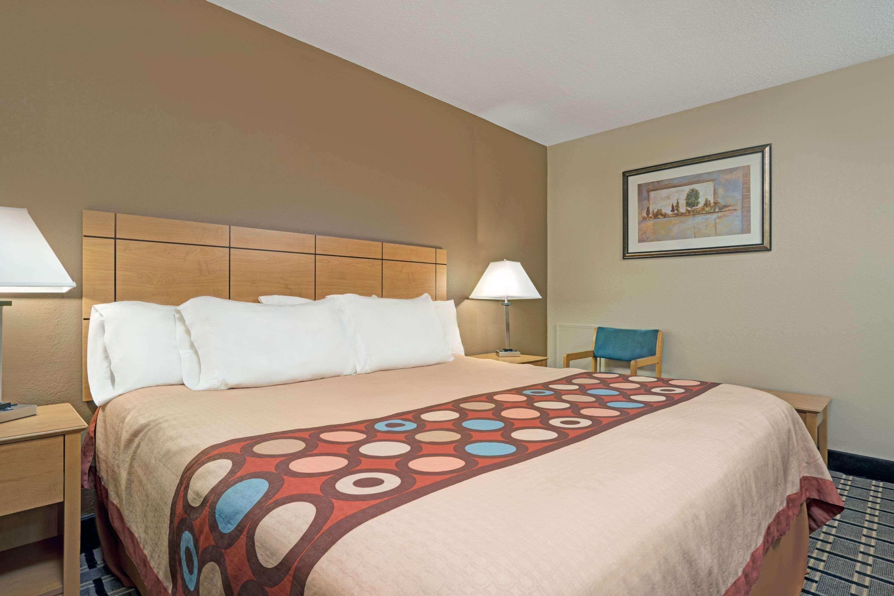 Super 8 By Wyndham Melrose Ξενοδοχείο Εξωτερικό φωτογραφία